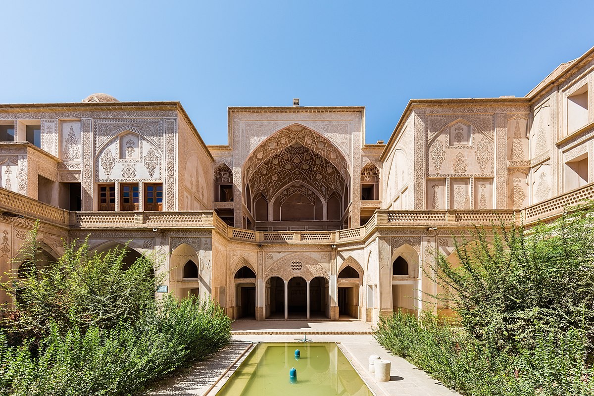 پاورپوینت بررسی ساختمان در اقلیم گرم و خشک