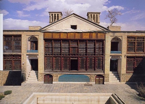 پاورپوینت عمارت خانه قوام الدوله (وثوق)