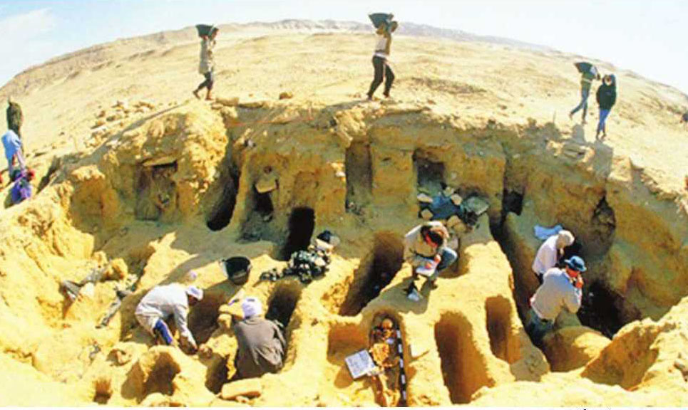 پاورپوینت باستانشناسی در جست و جوی میراث فرهنگی